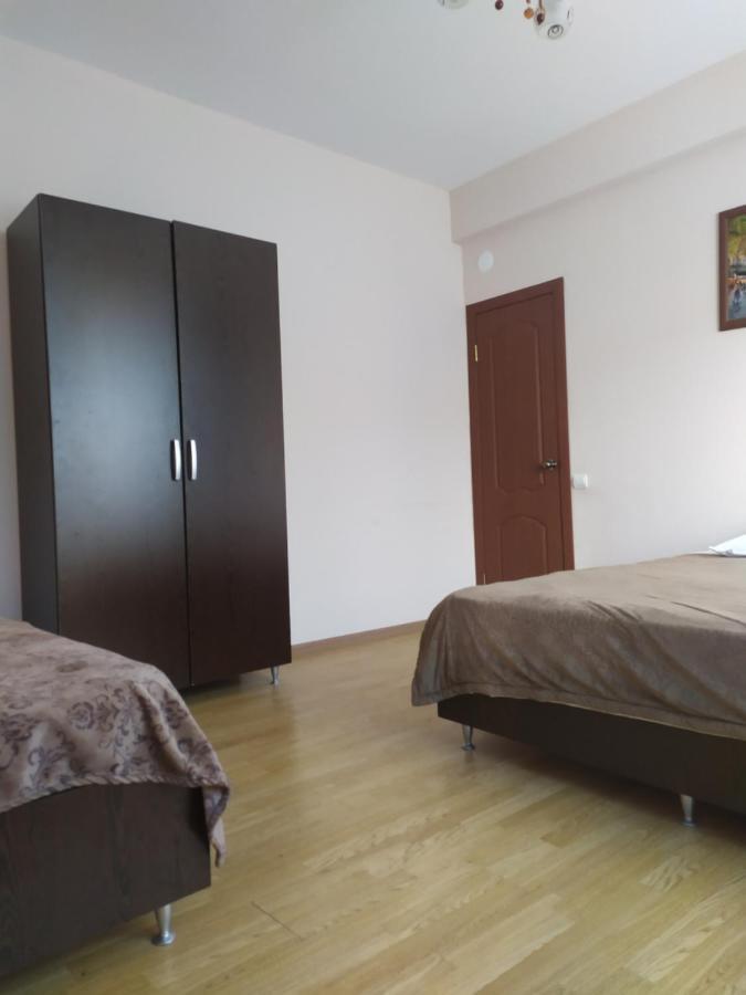 Guest House Zvanba Gagra Exterior photo
