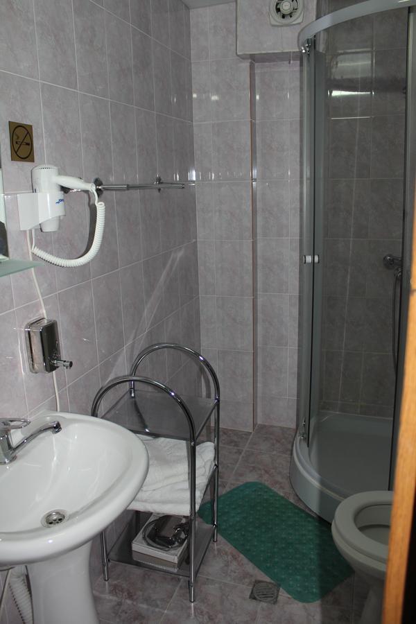 Guest House Zvanba Gagra Exterior photo