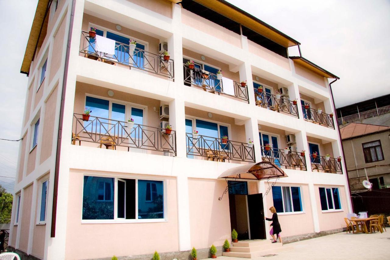 Guest House Zvanba Gagra Exterior photo