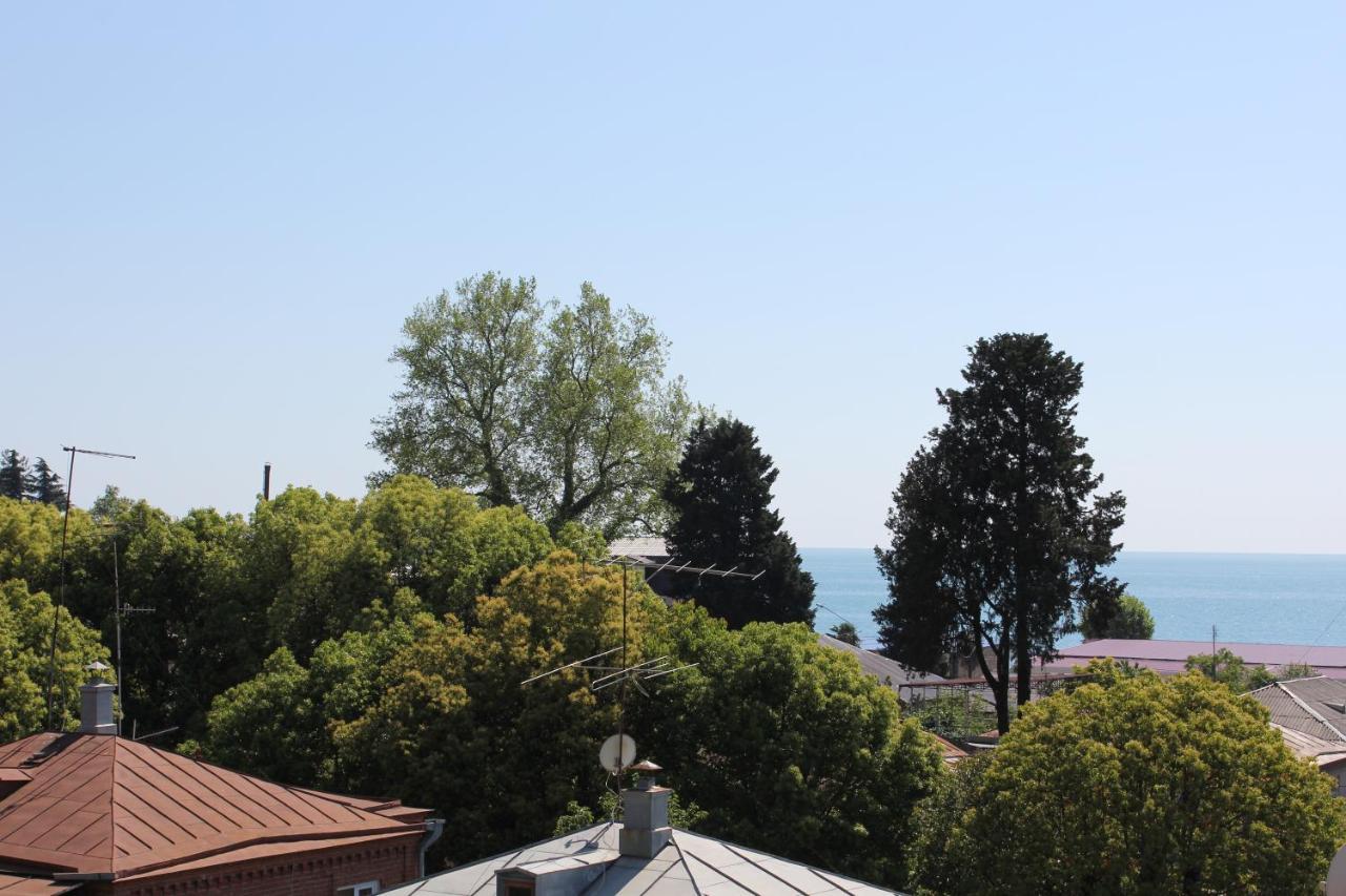 Guest House Zvanba Gagra Exterior photo