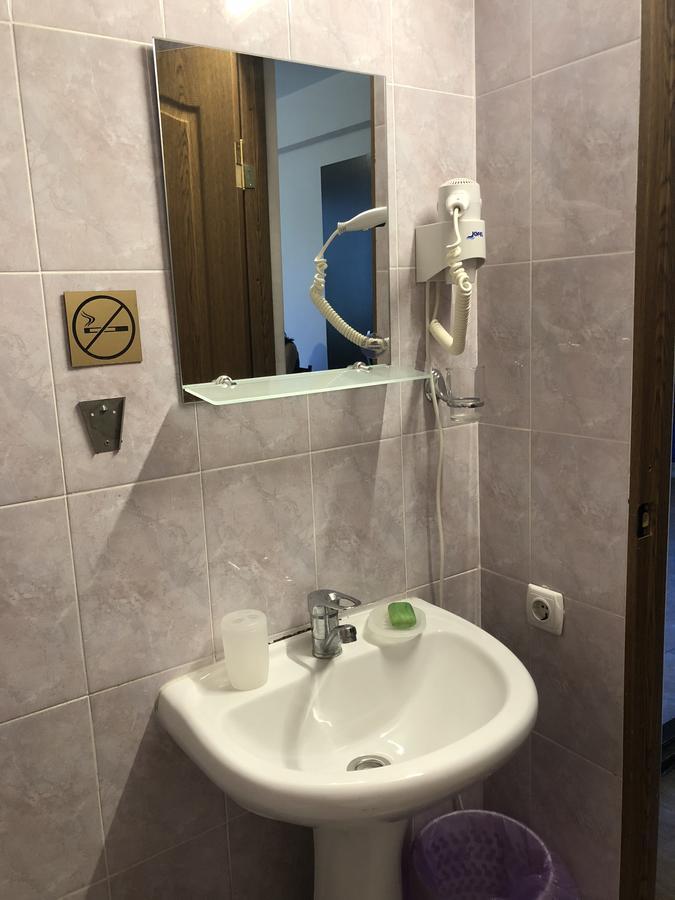 Guest House Zvanba Gagra Exterior photo
